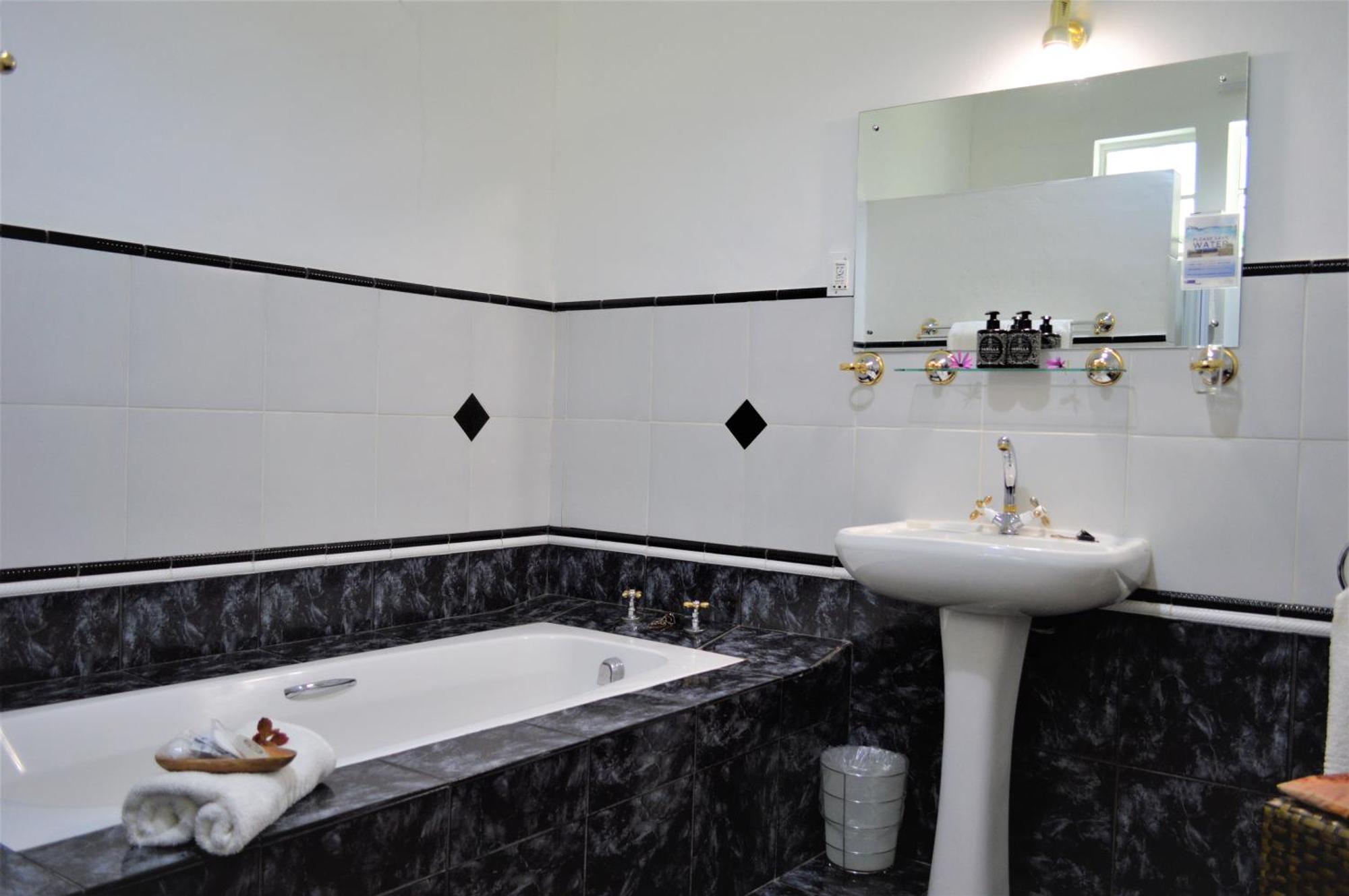 Adley House Bed & Breakfast Oudtshoorn Dış mekan fotoğraf