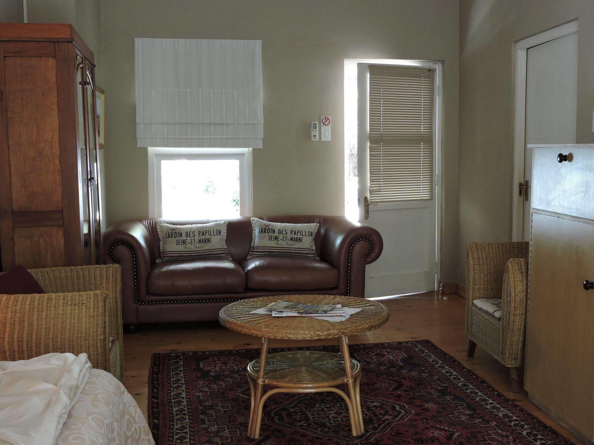 Adley House Bed & Breakfast Oudtshoorn Dış mekan fotoğraf
