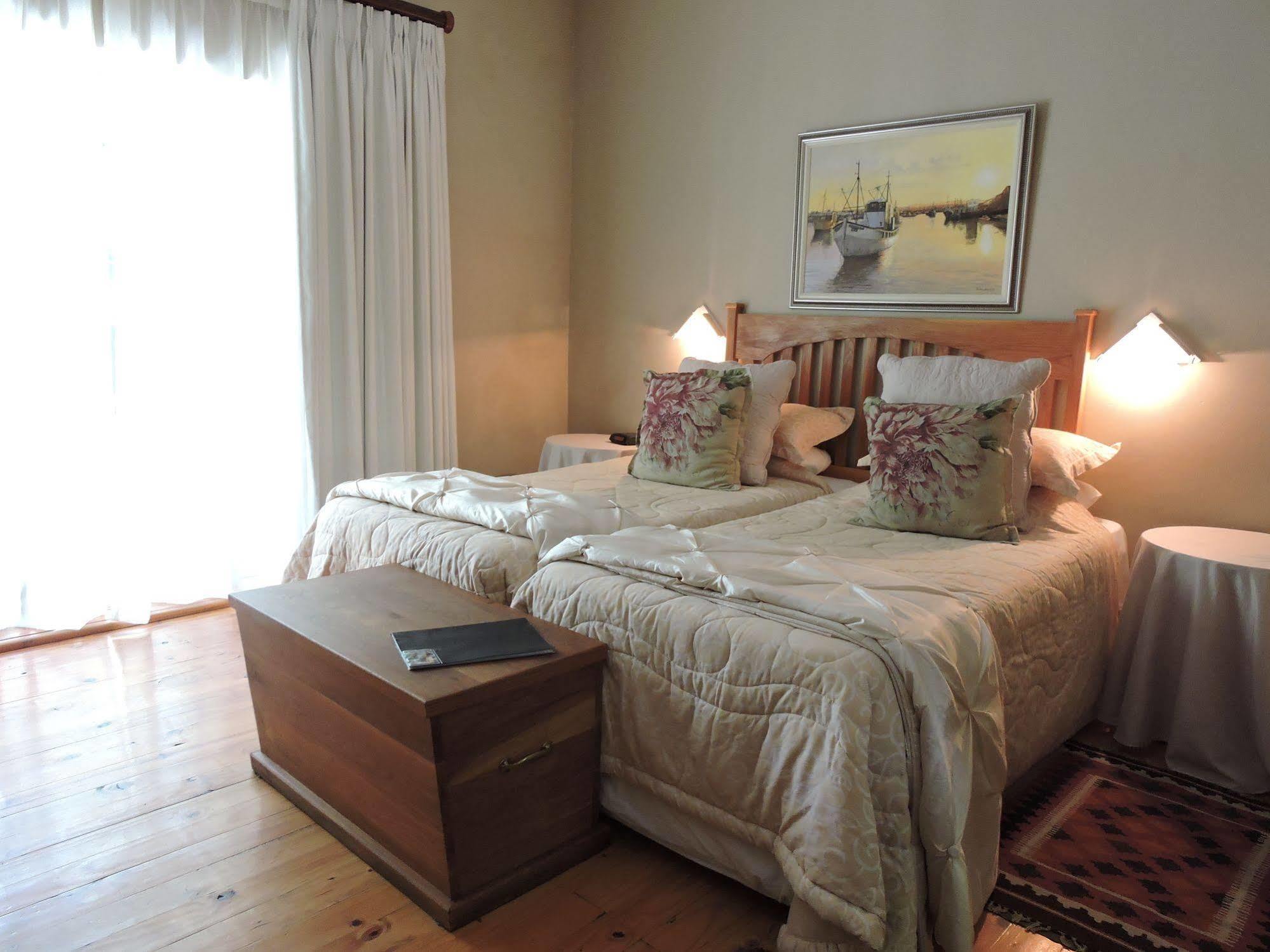 Adley House Bed & Breakfast Oudtshoorn Dış mekan fotoğraf