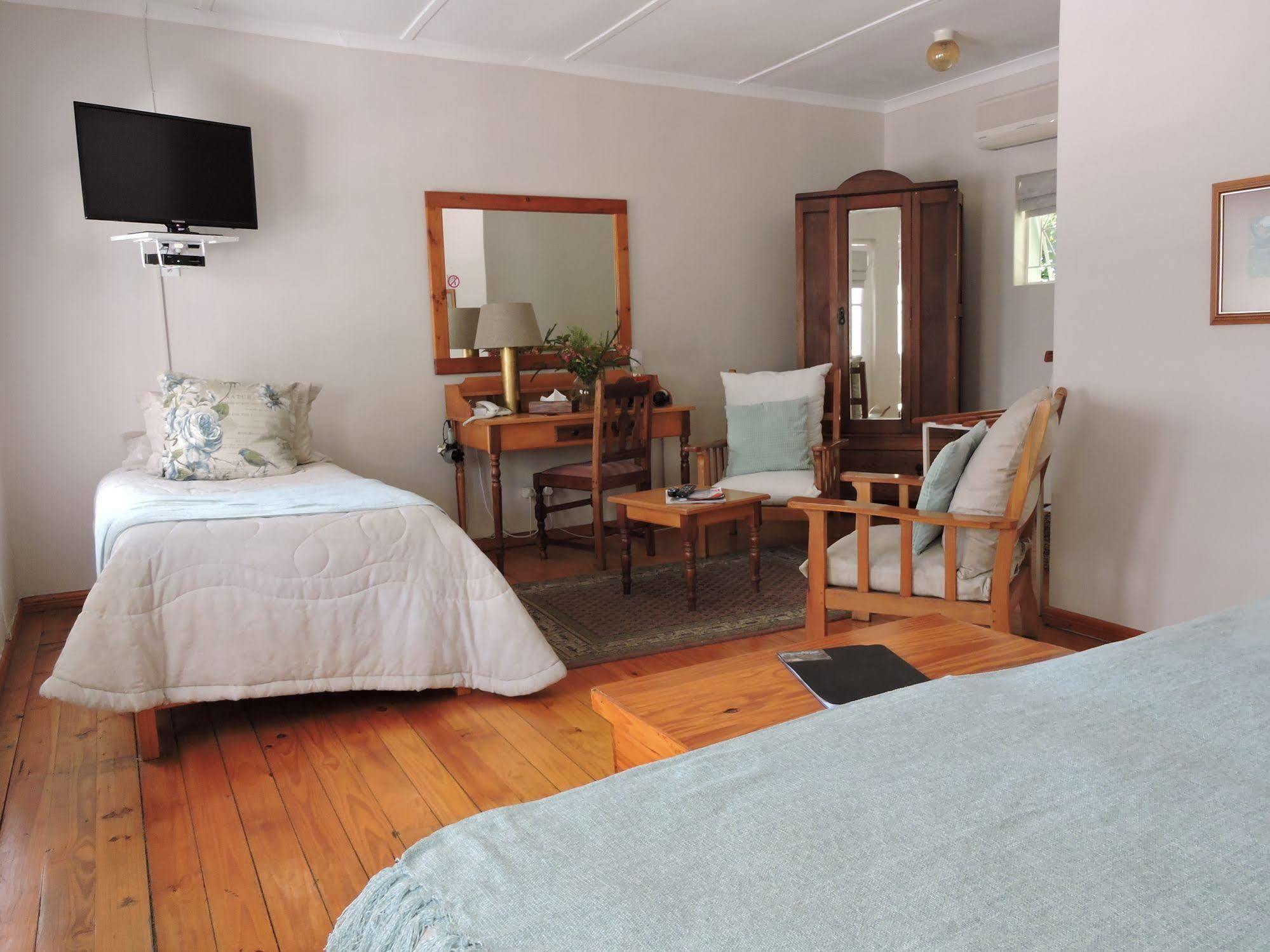 Adley House Bed & Breakfast Oudtshoorn Dış mekan fotoğraf
